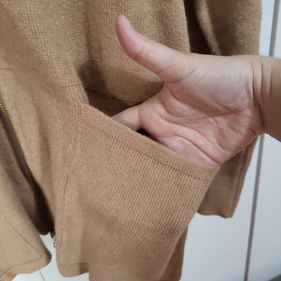Liz Claiborne Women's XXL Signature Caramel Brown Full Zip Sweater NWT - Picture 4 of 13